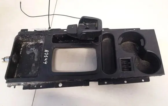 KIA Sorento Cup holder 846213e010 84621-3e010