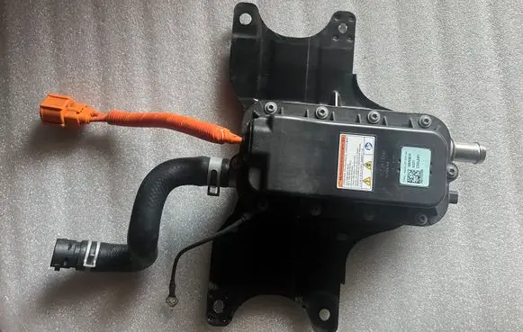 Hyundai Kona I Hybrid/electric vehicle battery fan 375V2K4000