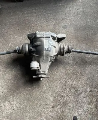 Mercedes-Benz E A207 Rear differential A2043507214 2043507214 A2043501314