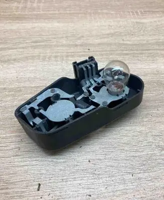 BMW 3 E46 Tail light bulb cover holder 8374810 230570R