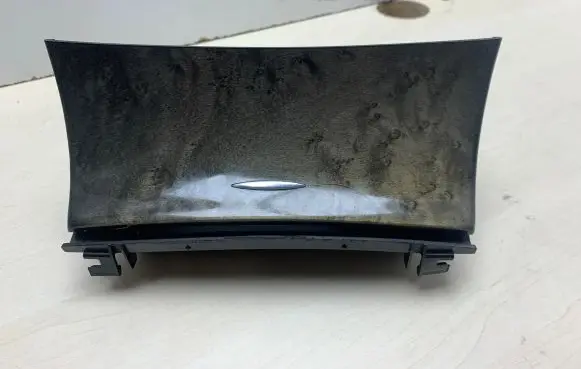 Mercedes-Benz E W211 Car ashtray A2116802852