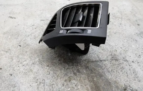 Chevrolet Captiva Dashboard side air vent grill/cover trim 95374836