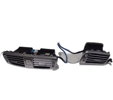 Mercedes-Benz CLS C218 X218 Dash center air vent grill 
