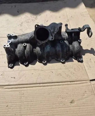 Volkswagen Touran I Intake manifold 03G129713