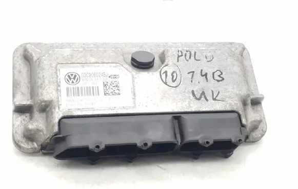 Volkswagen Polo V 6R Engine control unit/module 03C906024BJ