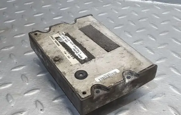 Chrysler Voyager Central body control module 05144579AC 64469H