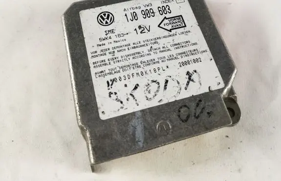 Skoda Octavia Mk1 (1U) Airbag control unit/module 1J0909603 5WK4163