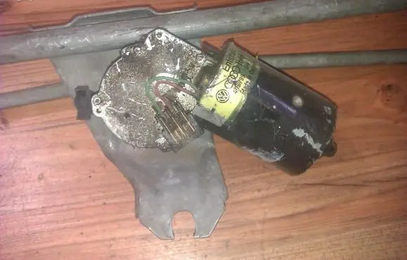 Volkswagen Vento Wiper motor 1h1955113a