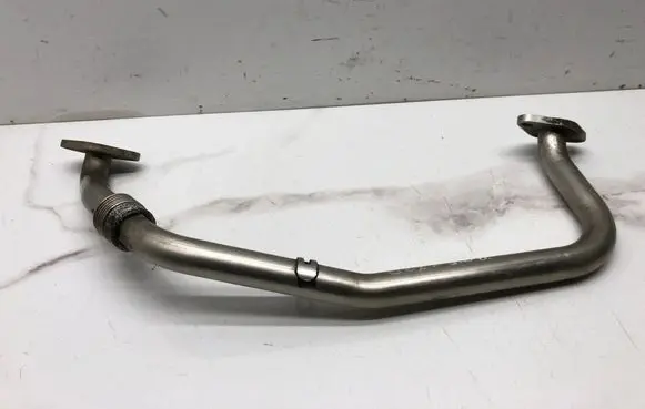 Volkswagen Golf V EGR valve line/pipe/hose 03G131521