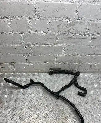 Volkswagen Golf VII Engine coolant pipe/hose 04E121070