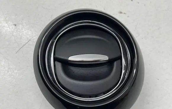 Renault Captur Dashboard side air vent grill/cover trim 687606325R
