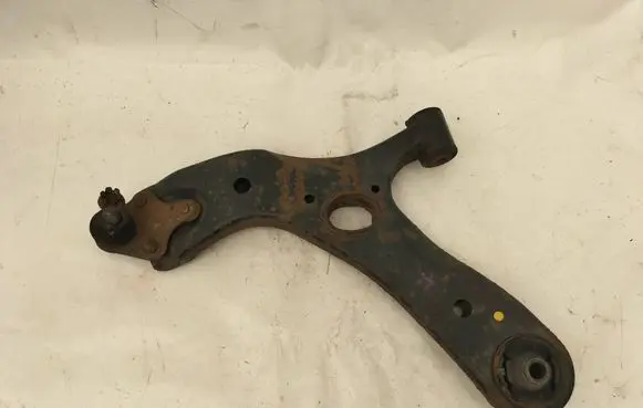 Front lower control arm/wishbone
