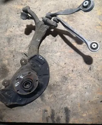 Seat Exeo (3R) Front wheel hub