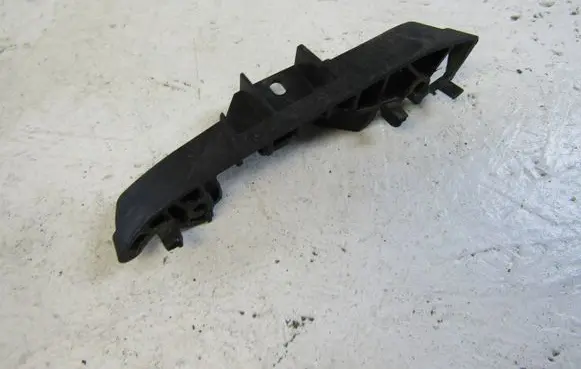 BMW 5 G30 G31 Front bumper mounting bracket 7385350