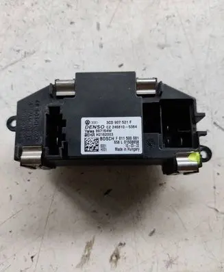 Volkswagen Golf VI Heater blower motor/fan resistor 3C0907521F 2468105384