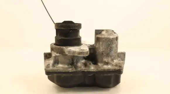 Nissan X-Trail T32 EGR valve 147109948B