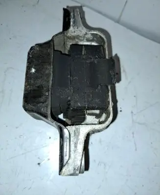 Seat Altea Engine mount bracket 1K0199555