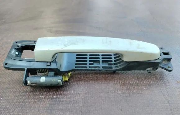 Toyota RAV 4 (XA30) Front door exterior handle 6921142010