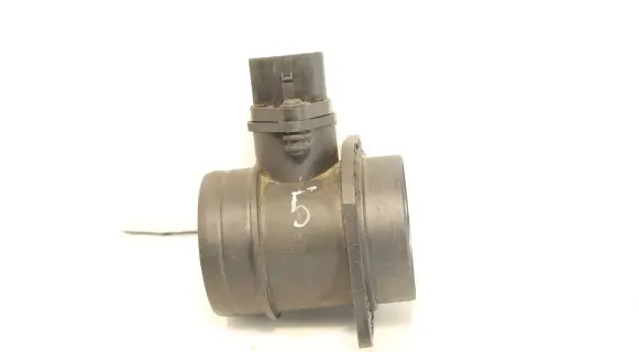Skoda Octavia Mk2 (1Z) Mass air flow meter E8T009149-38