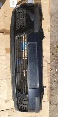 Volkswagen Golf V Front bumper 1K0807221