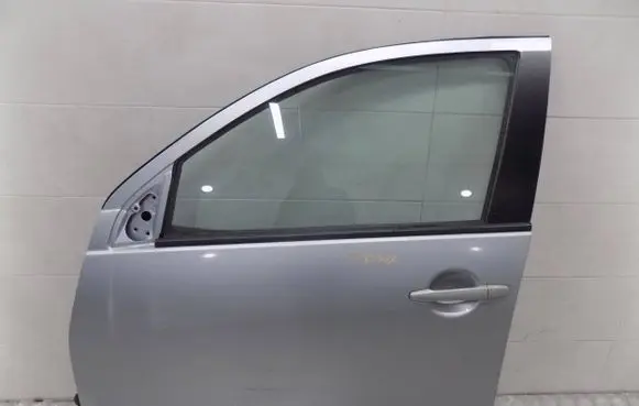 Citroen C-Crosser Front door