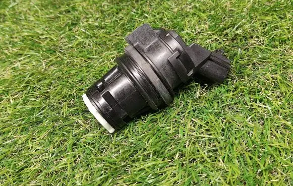 Lexus GS 250 350 300H 450H Windscreen/windshield washer pump 8533060190