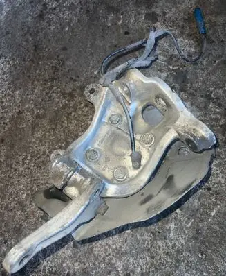BMW 5 E60 E61 Front wheel hub 6760954