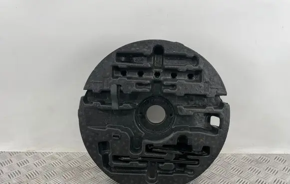 Mercedes-Benz GL X166 Tool set A1668900007 ZGS005