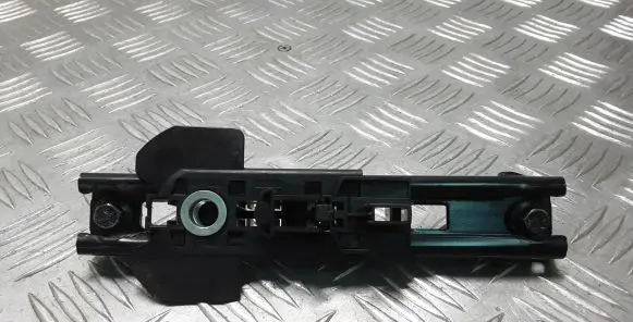 Volvo V40 Seat belt adjustment rail 16521700A