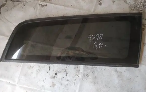 Honda Accord Rear side window as3