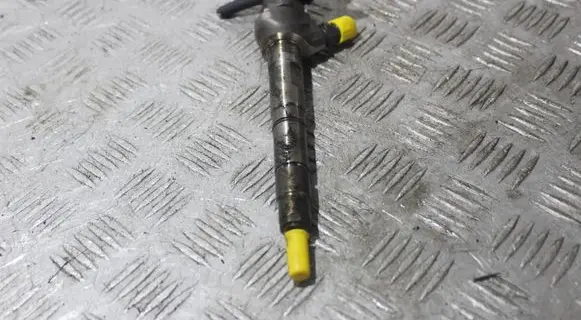 Skoda Octavia Mk3 (5E) Fuel injector