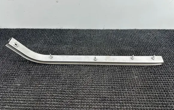 Volkswagen Caddy Sliding door middle roller runner 2K7843872F
