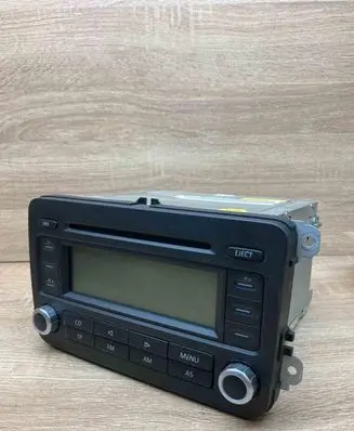 Volkswagen Golf Plus Radio/CD/DVD/GPS head unit 5M0035186A