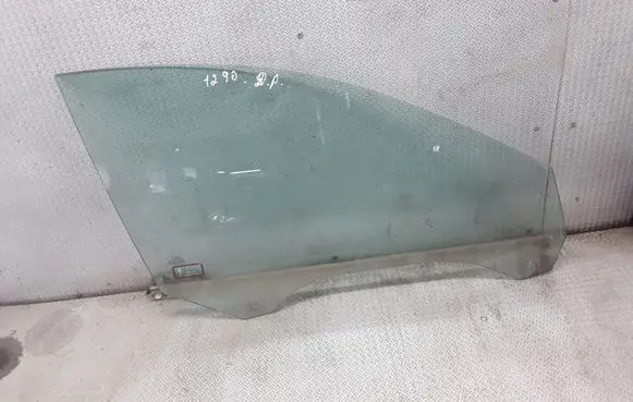 Audi A6 S6 C5 4B Front door window glass four-door