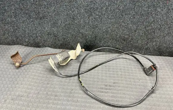 Mercedes-Benz E W211 Front height sensor lever A0105427617