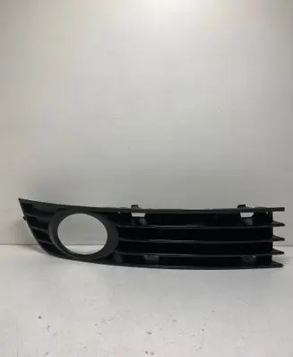 Audi A4 S4 B6 8E 8H Front bumper lower grill 8E0807682A