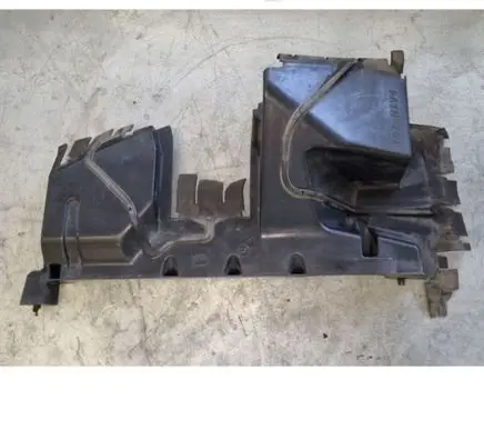 Peugeot 5008 Intercooler air guide/duct channel 9805627880
