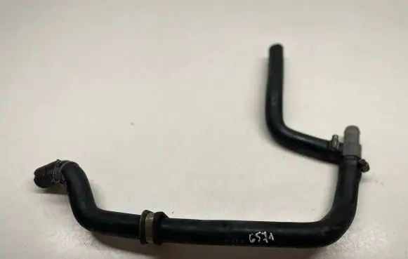 Mercedes-Benz E W211 Engine coolant pipe/hose 2118303596 A2118303596