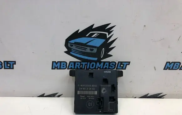 Mercedes-Benz CLS C219 Door control unit/module 2198200226
