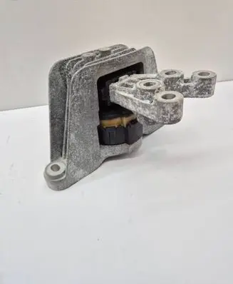 Chrysler Pacifica Engine mount bracket P68224746AD D028832518