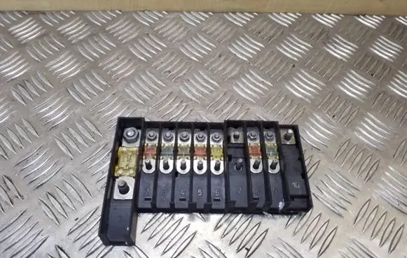 Volkswagen Transporter - Caravelle T5 Fuse module 7H0937550