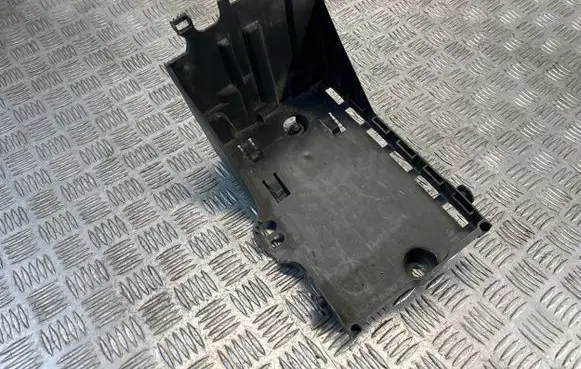 Battery box tray