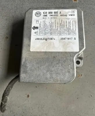Volkswagen Transporter - Caravelle T5 Airbag control unit/module 1C0909605A 25071017G 5WK43122