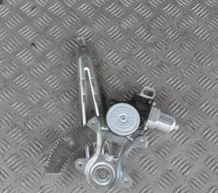 Nissan Juke I F15 Rear door window regulator with motor