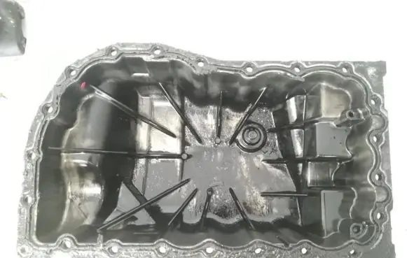 Mitsubishi Carisma Oil sump 7700111746