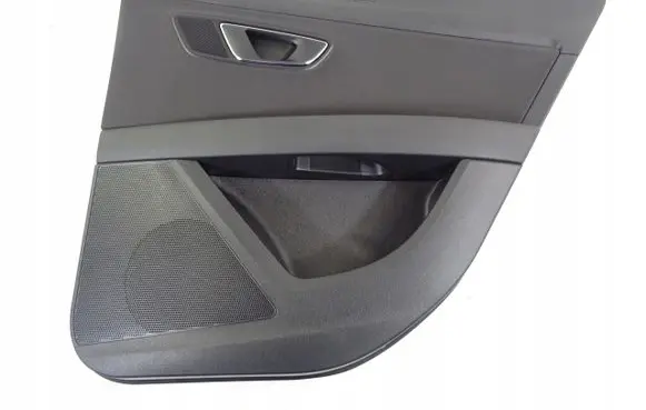 Seat Leon (5F) Rear door card panel trim 05F9867212C