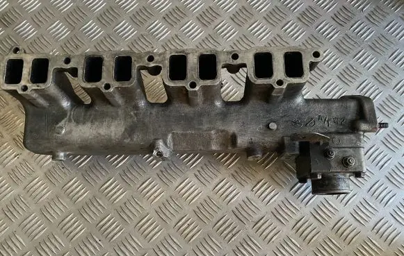 Hyundai Terracan Intake manifold 0K55118101 0K5511B101