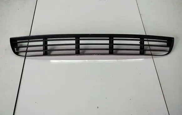 Audi A8 S8 D2 4D Front bumper lower grill 4D0854687