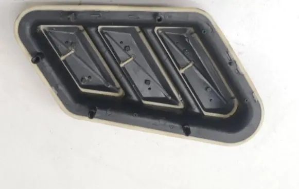 Citroen Berlingo Quarter panel pressure vent 9632641580