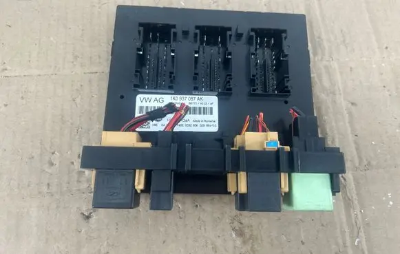 Skoda Yeti (5L) Comfort/convenience module 1K0937087AK S0771 5DK009654